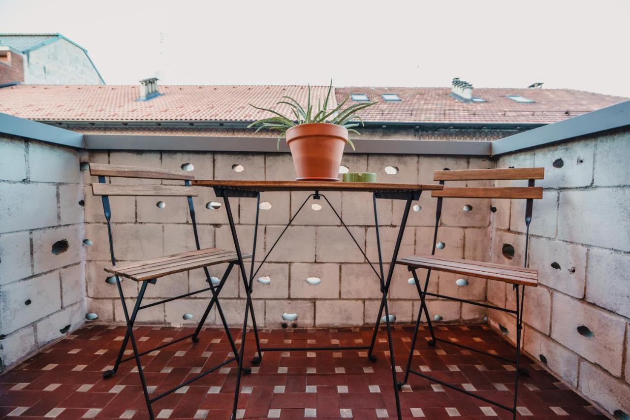Floradora Apartment Turin Bagian luar foto