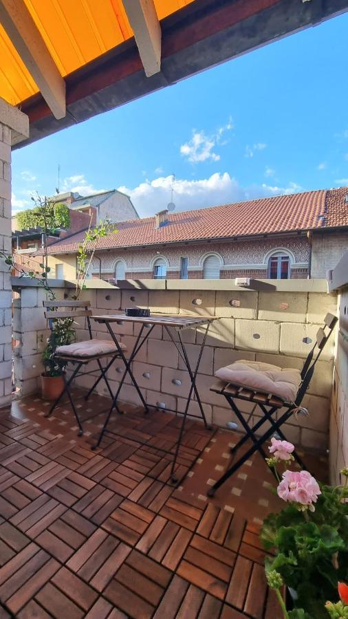 Floradora Apartment Turin Bagian luar foto